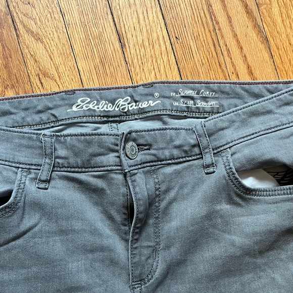 Grey Eddie Bauer slightly Curvy pants - Picture 2 of 4